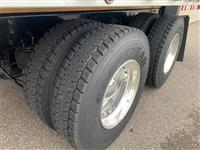 2025 Kenworth T880