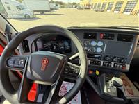 2026 Kenworth T880