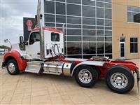 2024 Kenworth W990