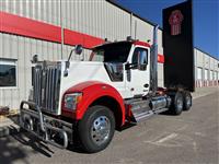 2024 Kenworth W990