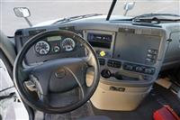 2017 Freightliner CA125DC