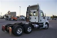 2017 Freightliner CA125DC