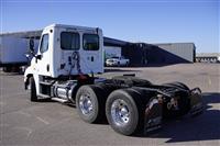 2018 Freightliner CA125DC