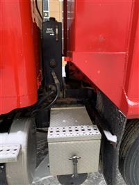 2010 Freightliner FLD120