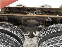 2010 Freightliner FLD120