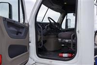 2018 Freightliner CA125DC