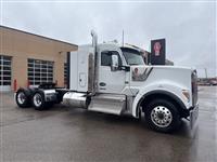 2027 Kenworth W990