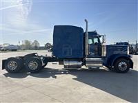 2023 Peterbilt 389