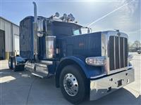 2023 Peterbilt 389