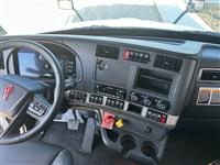 2025 Kenworth T680 NEXT GEN