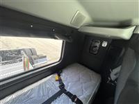 2027 Kenworth W990