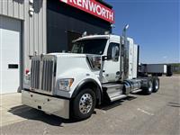 2027 Kenworth W990