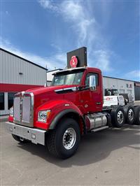 2027 Kenworth T880