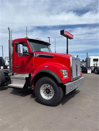 2027 Kenworth T880