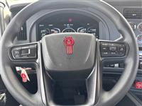 2027 Kenworth T880