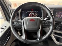 2023 Peterbilt 579