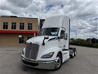 2027 Kenworth T680