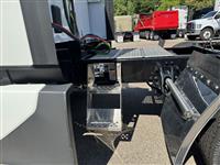 2027 Kenworth T680
