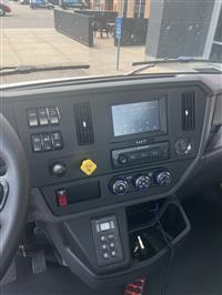 2027 Kenworth T380