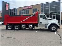 2027 Kenworth T880