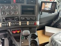 2027 Kenworth T880