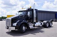 2023 Kenworth T880