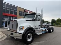 2027 Kenworth T880
