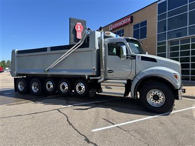 2027 Kenworth T880