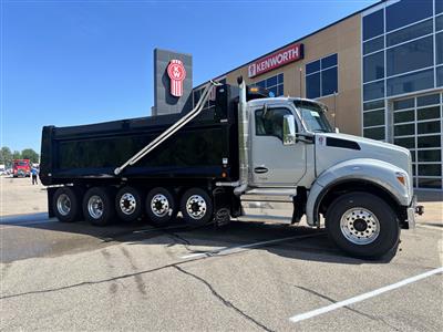 2027 Kenworth T880