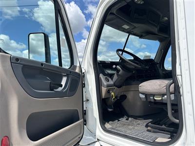 2014 Freightliner Cascadia