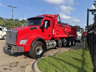 2027 Kenworth T880