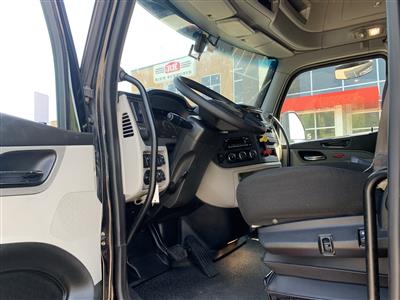 2023 Peterbilt 579