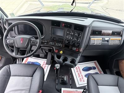 2027 Kenworth T680