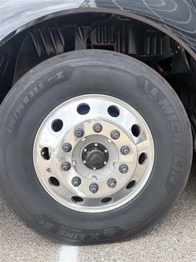 2027 Kenworth T680