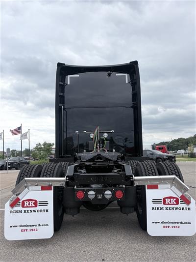 2027 Kenworth T680