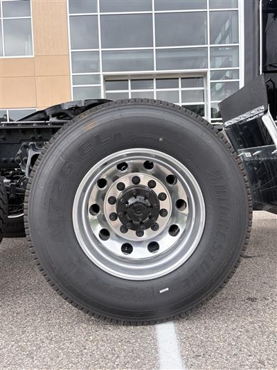 2027 Kenworth T680