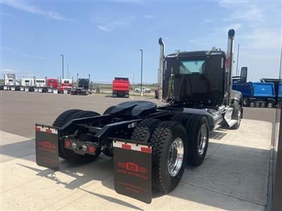 2027 Kenworth W990