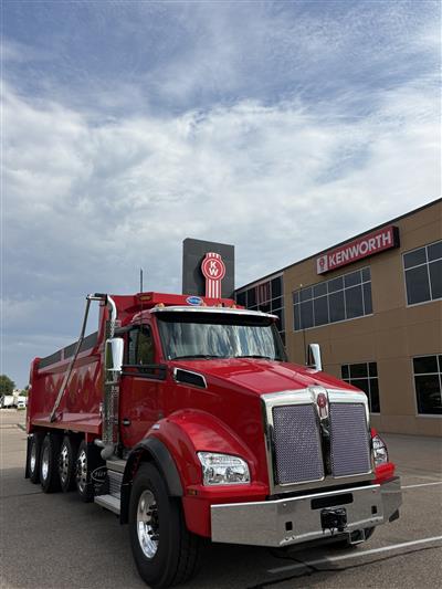 2027 Kenworth T880