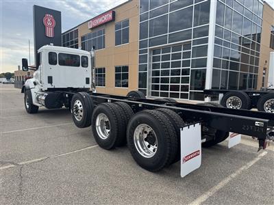 2027 Kenworth T880
