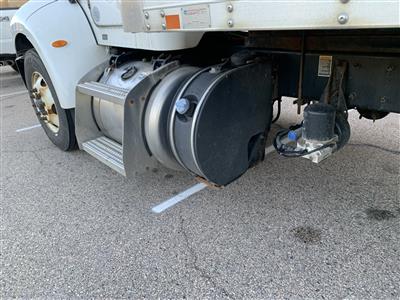 2016 Peterbilt 337