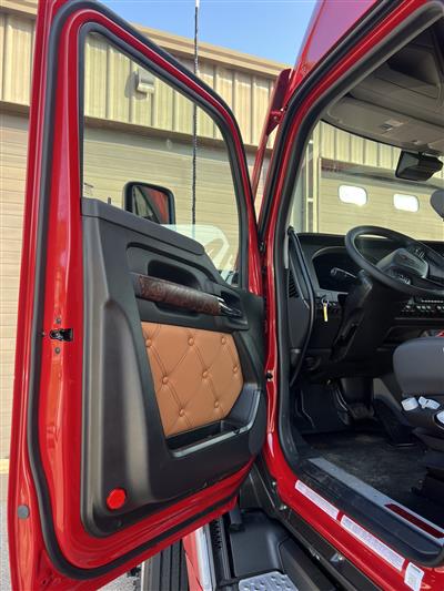 2027 Kenworth T680