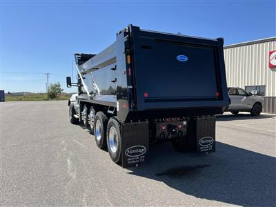 2027 Kenworth T880