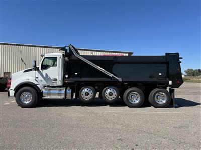 2027 Kenworth T880