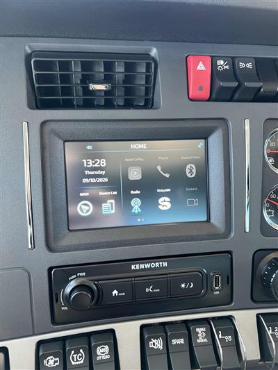 2027 Kenworth T880