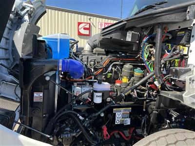 2027 Kenworth T880
