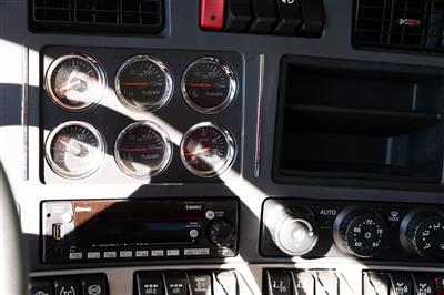 2026 Kenworth T880