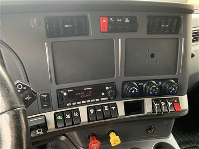 2023 Kenworth T680