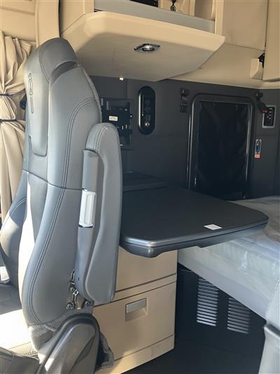 2027 Kenworth T680