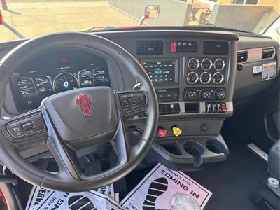 2027 Kenworth T680