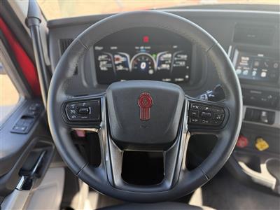 2027 Kenworth T680